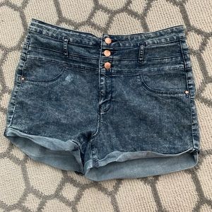 High waisted, stretchy denim shorts